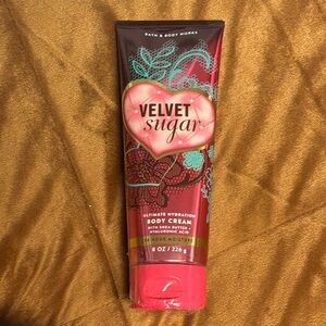 Bath & Body Works Velvet Sugar Body Cream - Pink and Red